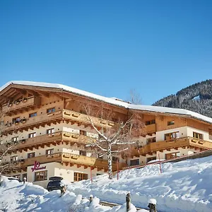 Hotel Johanneshof - Dein Mountain Wohlfühlhotel, Saalbach